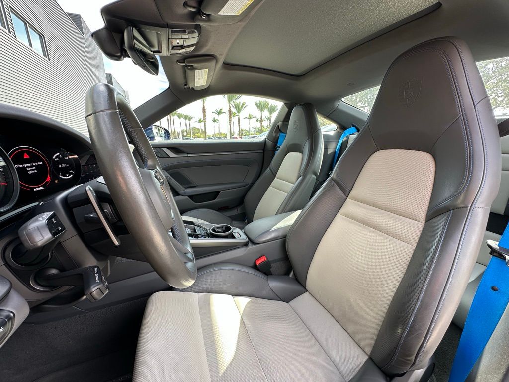 Thumbnail: 2022 Porsche 911 - 5