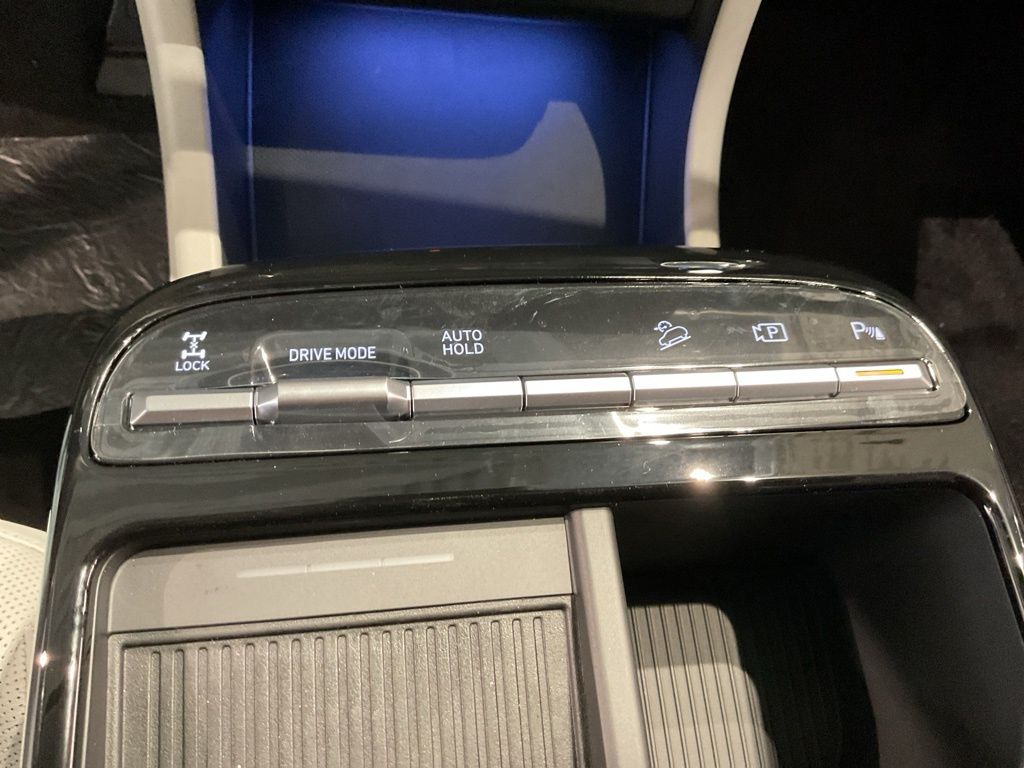 New 2026 Silver Hyundai Limited image 14