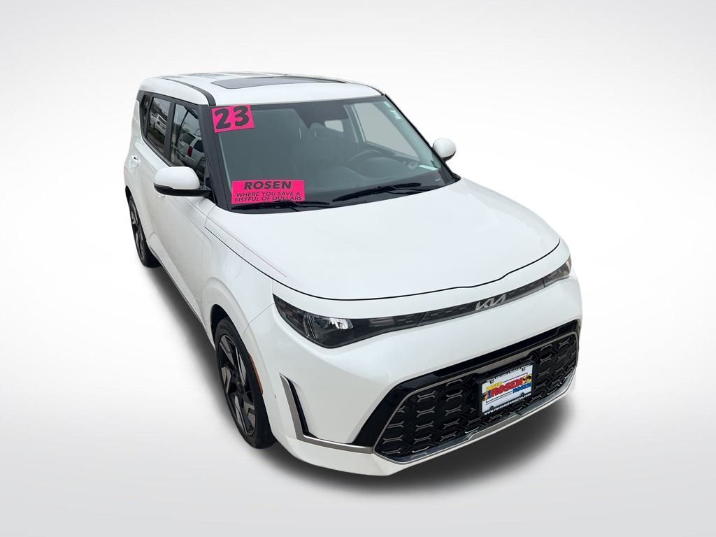 2023 Kia Soul GT-Line photo