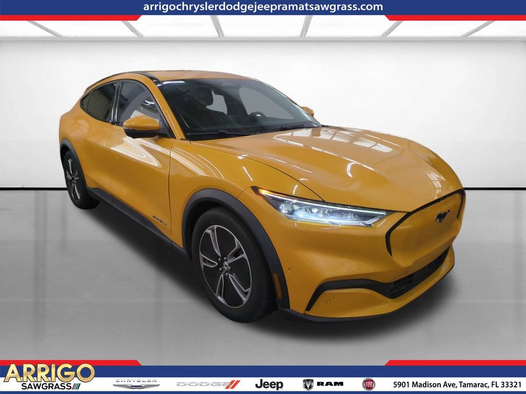 2022 Ford Mustang Mach-E Select RWD