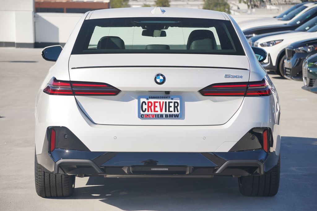Thumbnail: 2026 BMW 5 Series - 6