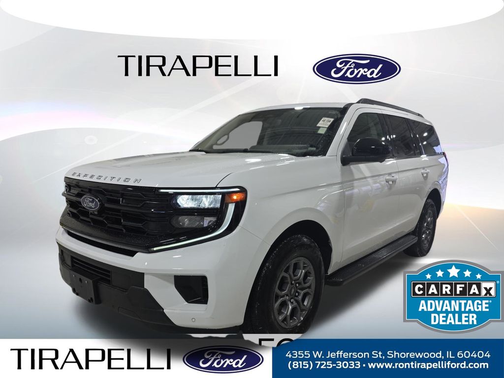 Oxford White 2025 Ford Expedition SUV / Crossover Four-Wheel Drive Automatic