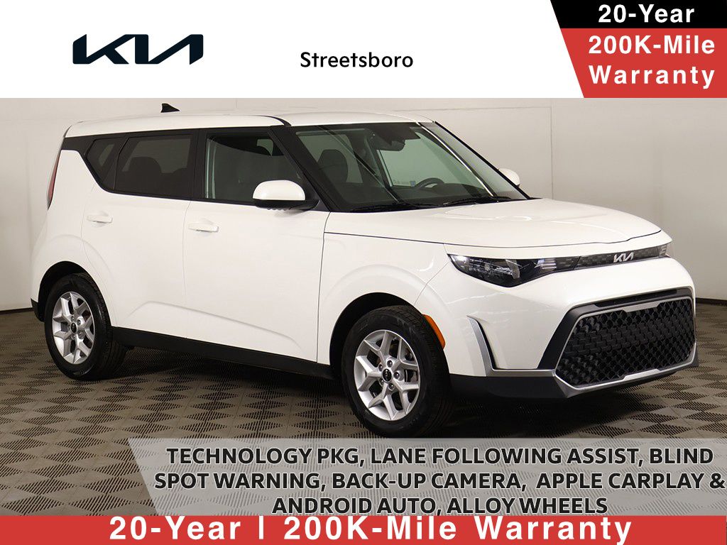 Snow White Pearl 2025 Kia Soul LX FWD SUV / Crossover Front-Wheel Drive Continuously Variable Transmission