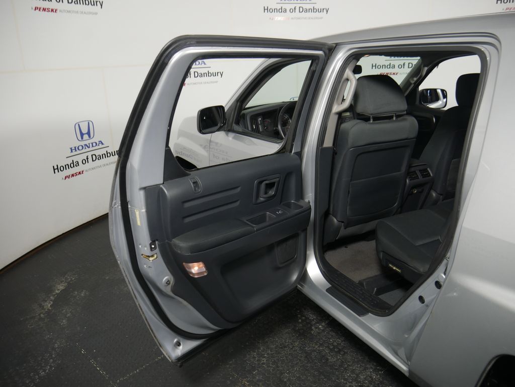 Thumbnail: 2013 Honda Ridgeline - 8