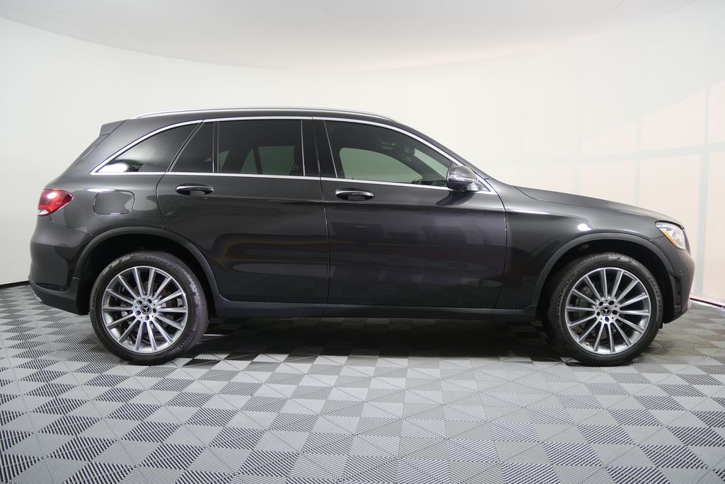 Thumbnail: 2021 Mercedes-Benz GLC - 2
