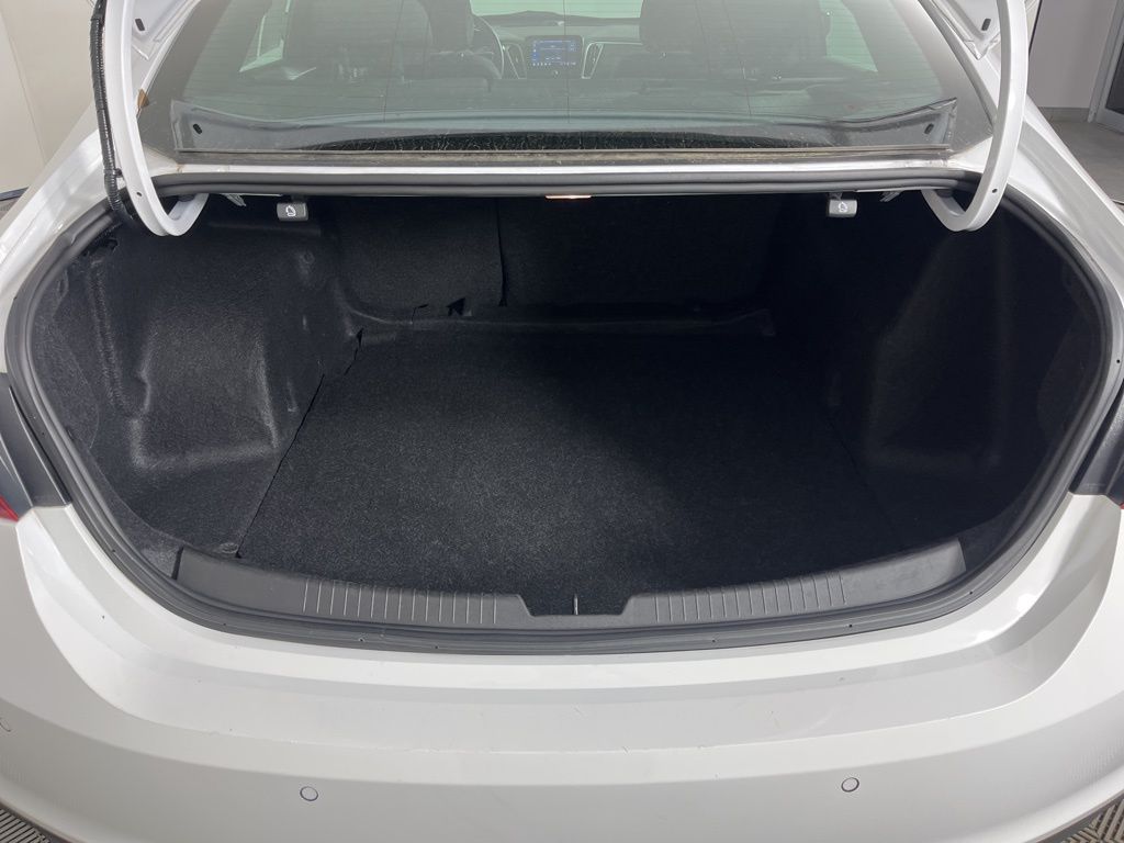 Thumbnail: 2024 Chevrolet Malibu - 10