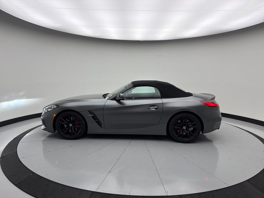 2022 BMW Z4 M40i 8