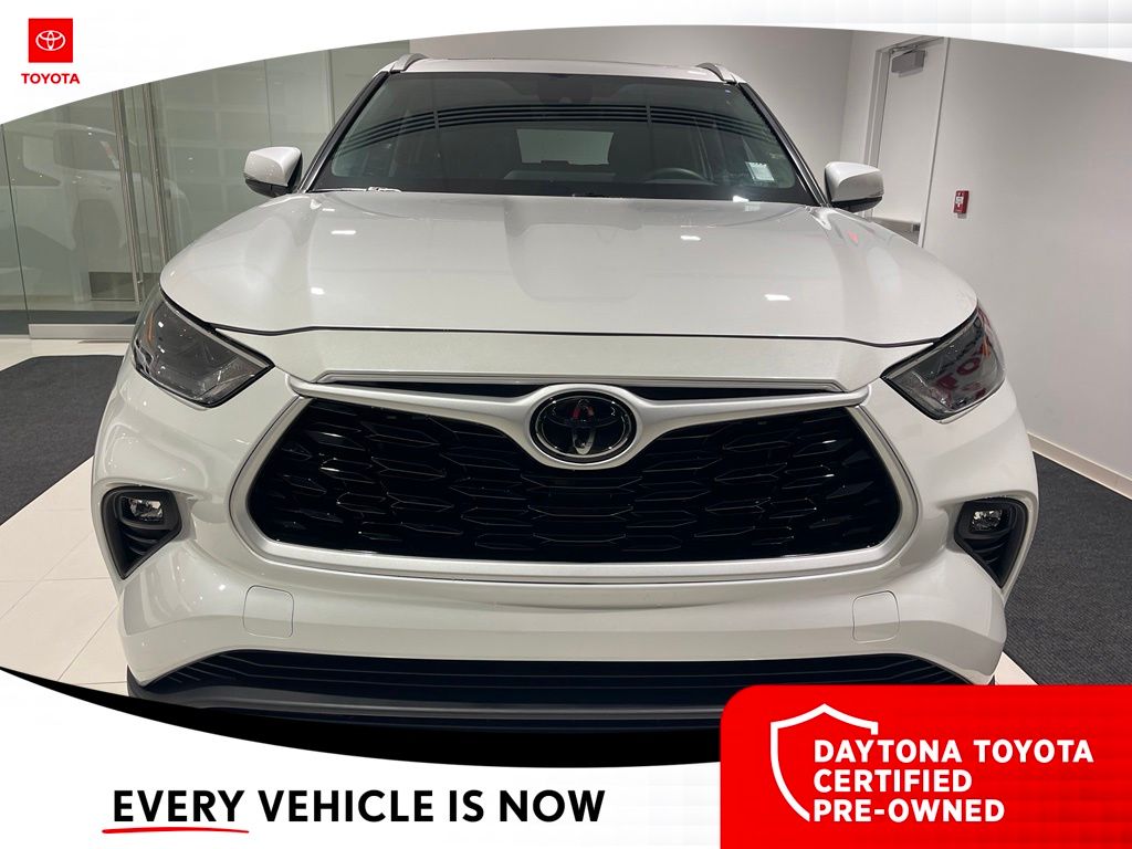 Used 2025 Toyota Highlander SUV