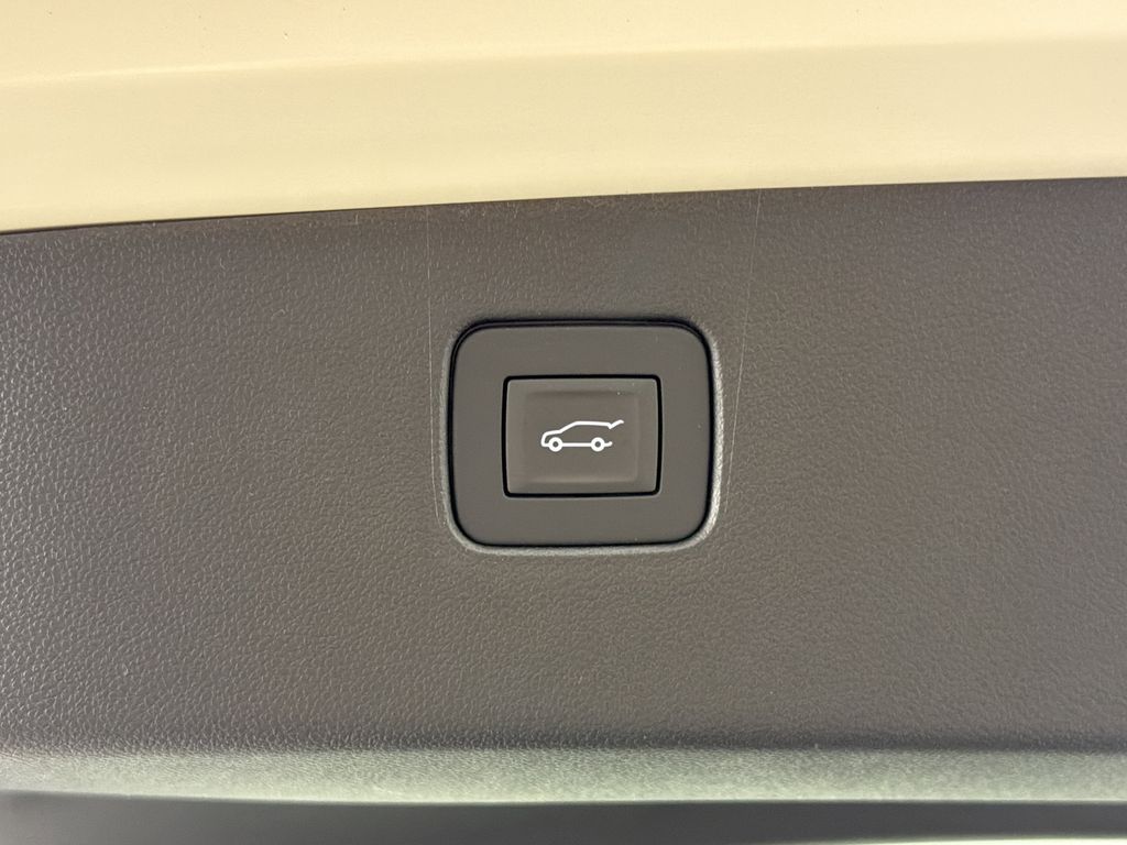 new 2026 Buick Envista car, priced at $27,335