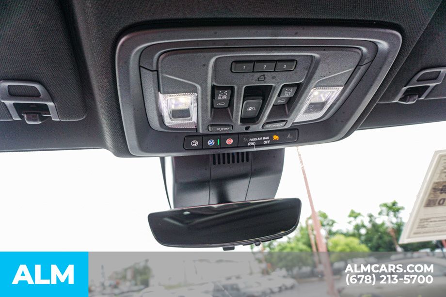 Used 2024 Blue Chevrolet High Country image 34