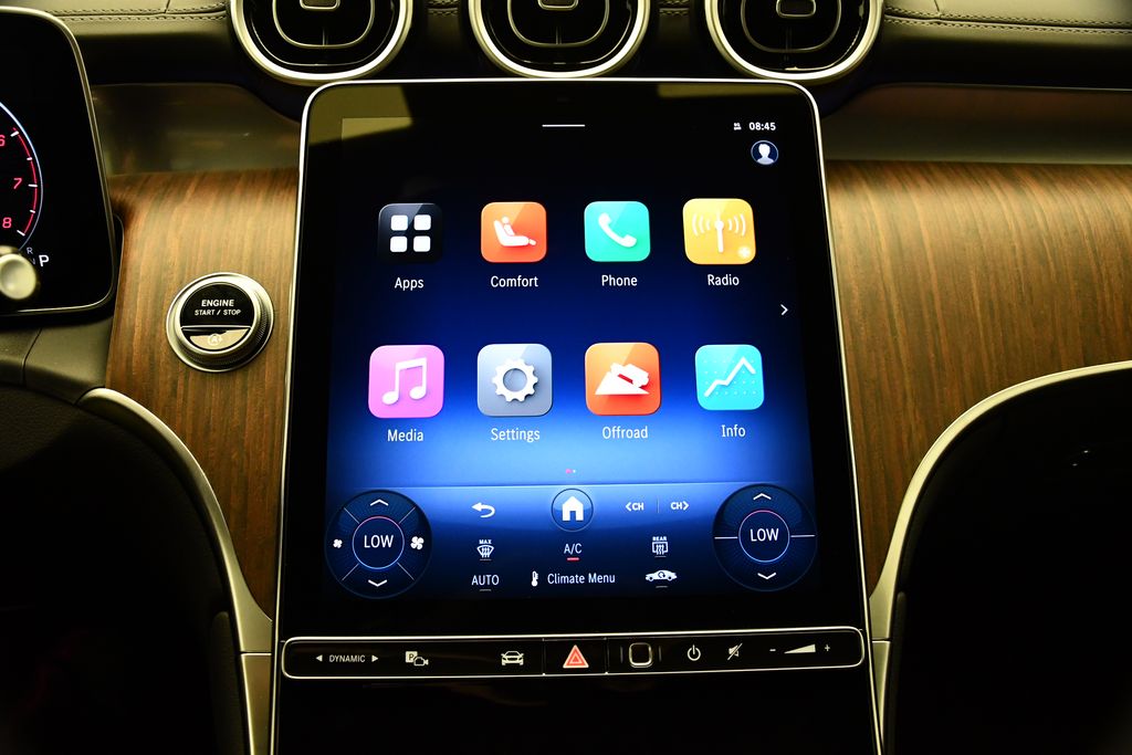 Thumbnail: 2025 Mercedes-Benz GLC - 25