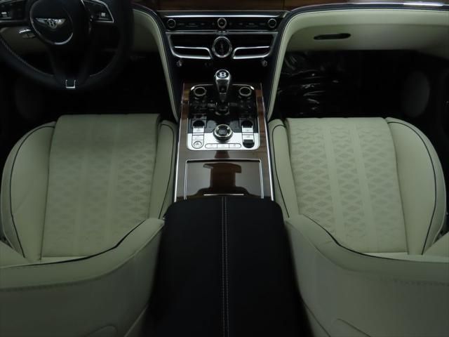 Thumbnail: 2025 Bentley Flying Spur - 18
