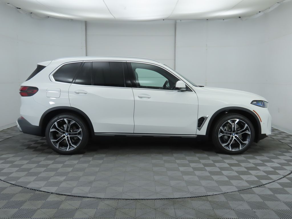 Thumbnail: 2026 BMW X5 - 5