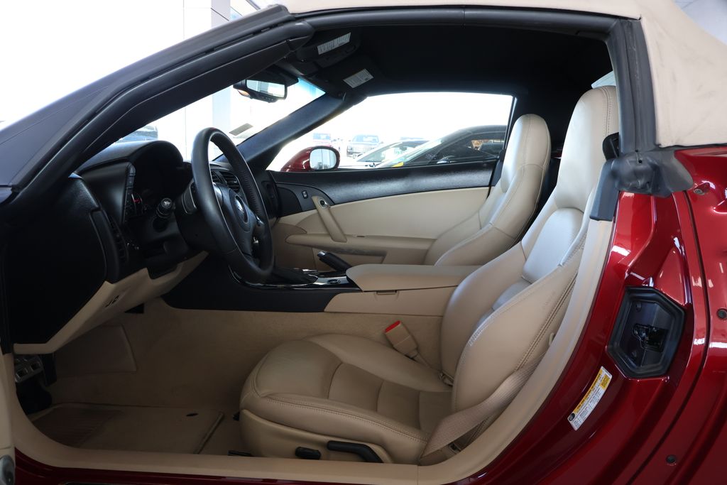2008 Chevrolet Corvette Base 13