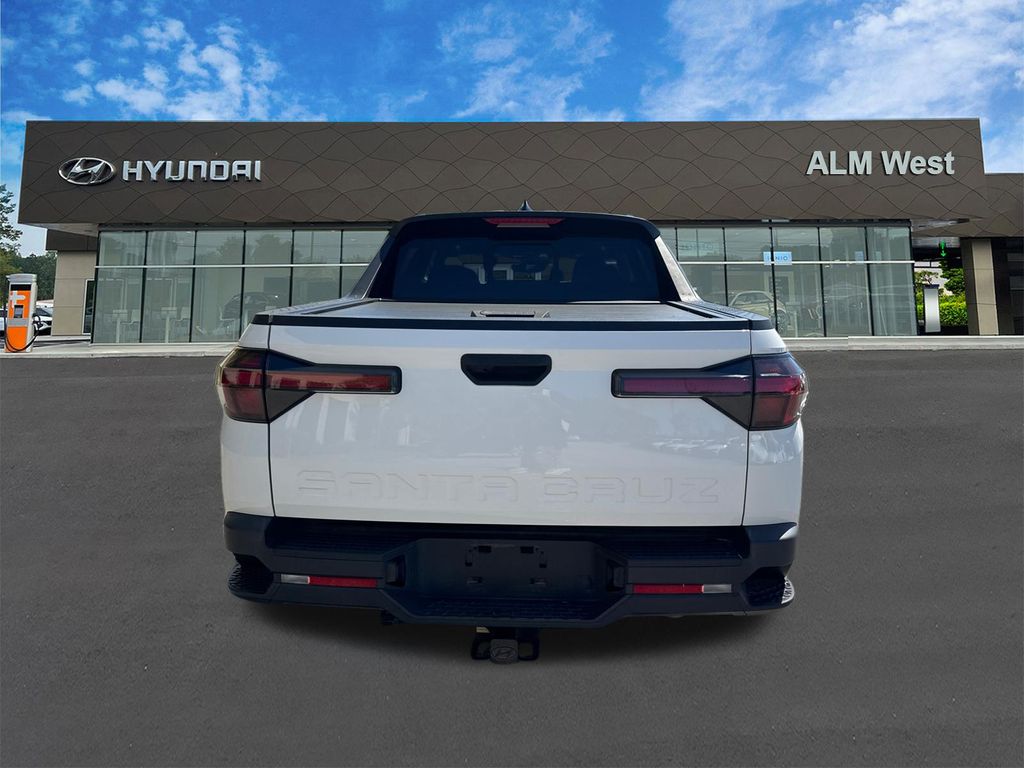 Used 2023 White Hyundai SEL image 6