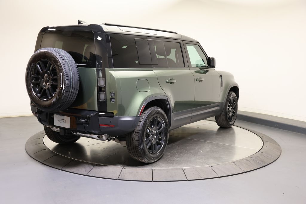 Thumbnail: 2026 Land Rover Defender - 5