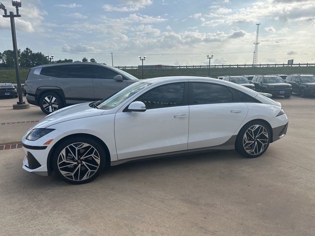 2025 Hyundai IONIQ 6 SEL