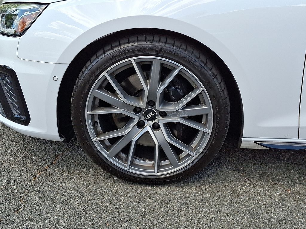 Thumbnail: 2023 Audi S4 - 8