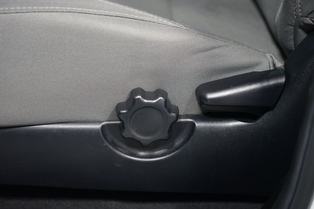 Thumbnail: 2023 Toyota Tacoma - 30