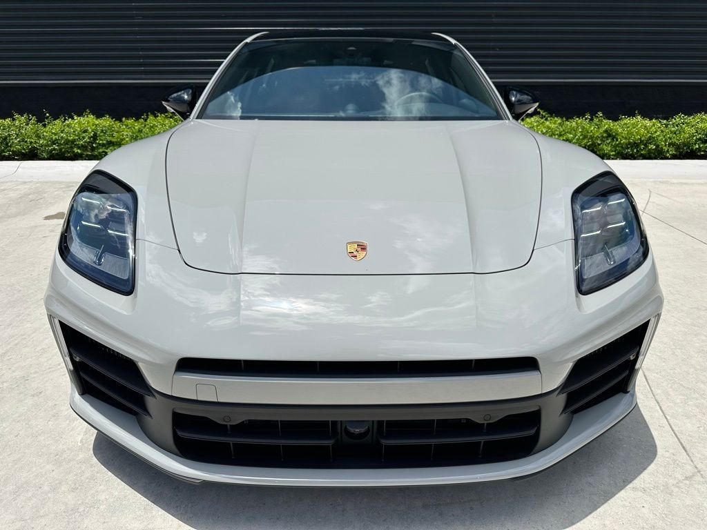 2025 Porsche Panamera 4 7