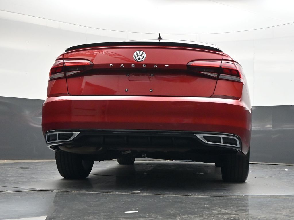 Used 2021  Volkswagen 2.0T R-Line image 38