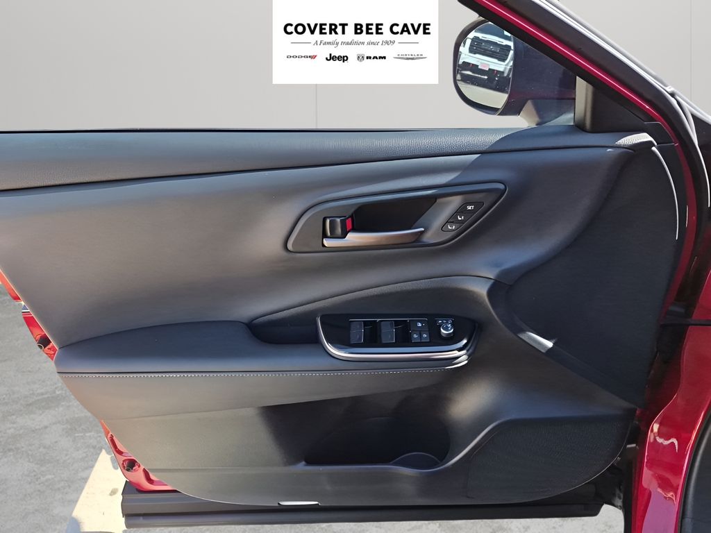 Used Car 2025 Toyota Crown Signia  Limited For Sale Under $40,000 In Austin, Texas