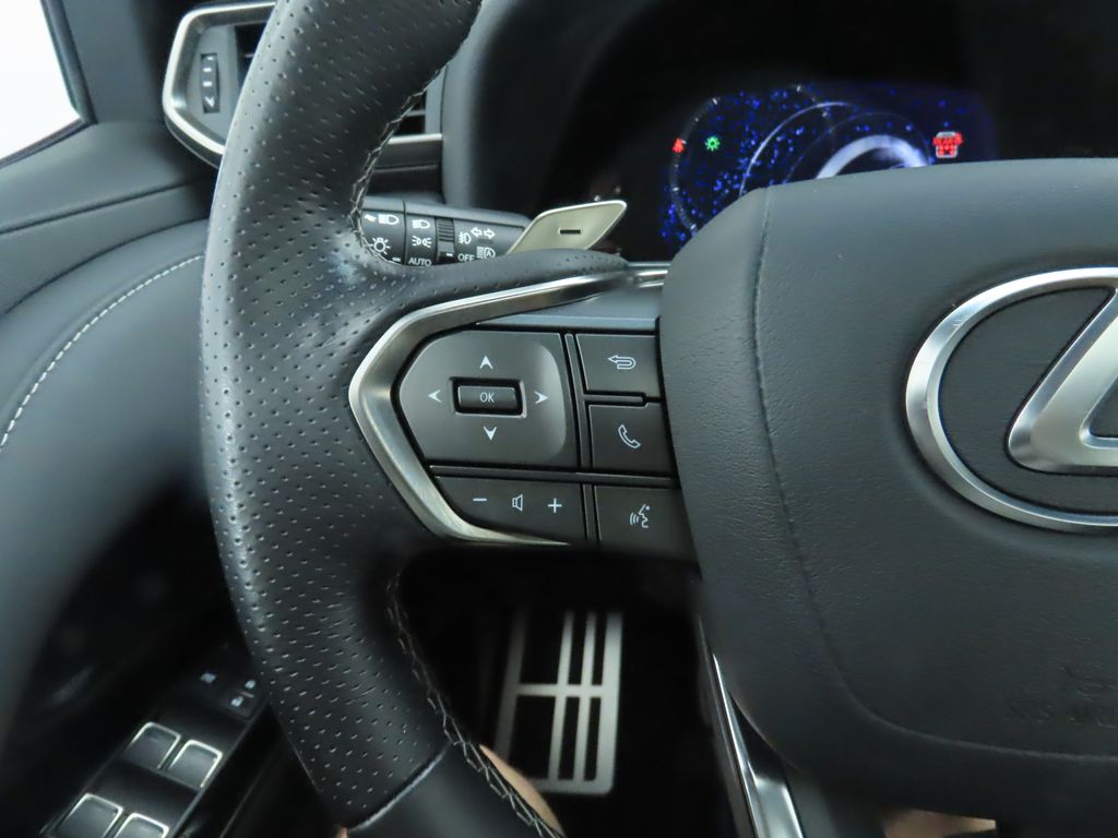 Thumbnail: 2023 Lexus LX - 11