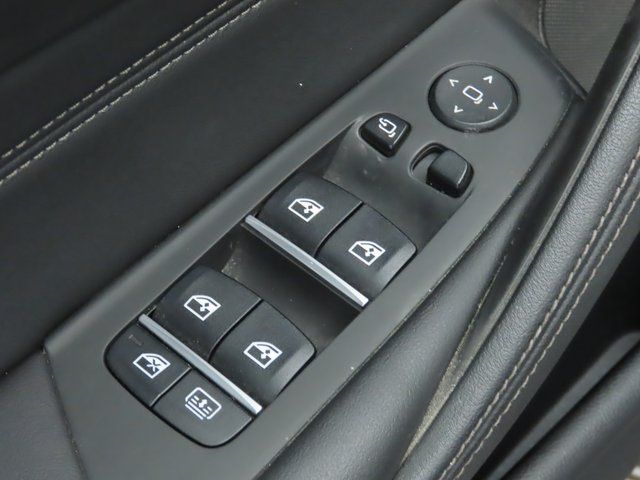 Thumbnail: 2023 BMW 5 Series - 23