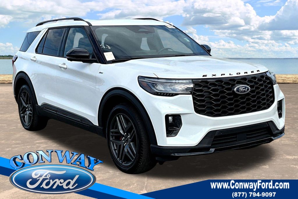 2025 Ford Explorer ST-Line AWD