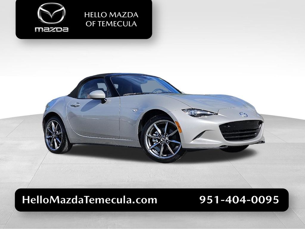 Gray (Platinum Quartz Metallic) 2022 Mazda MX-5 Miata Grand Touring RWD Convertible Rear-Wheel Drive 6-Speed Manual