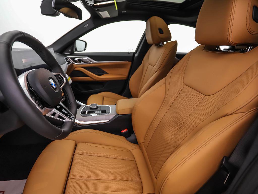 Thumbnail: 2026 BMW 4 Series - 11