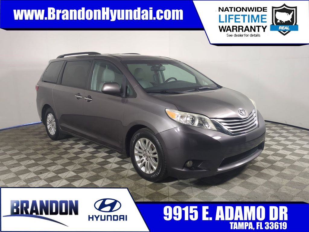2016 Toyota Sienna