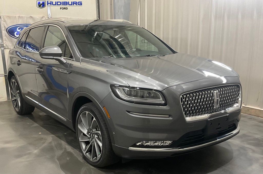  2023 Lincoln Nautilus Reserve AWD   