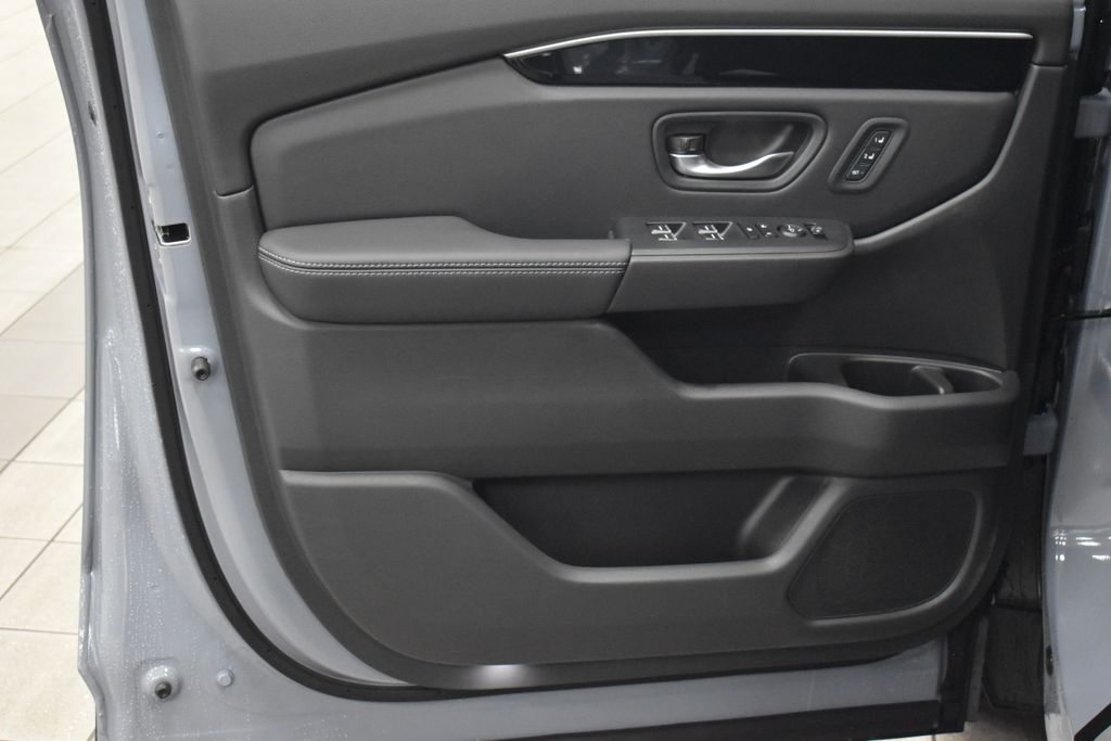 Thumbnail: 2025 Honda Pilot - 8