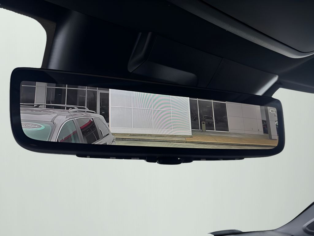 2025 Toyota Tundra CrewMax Platinum photo 21