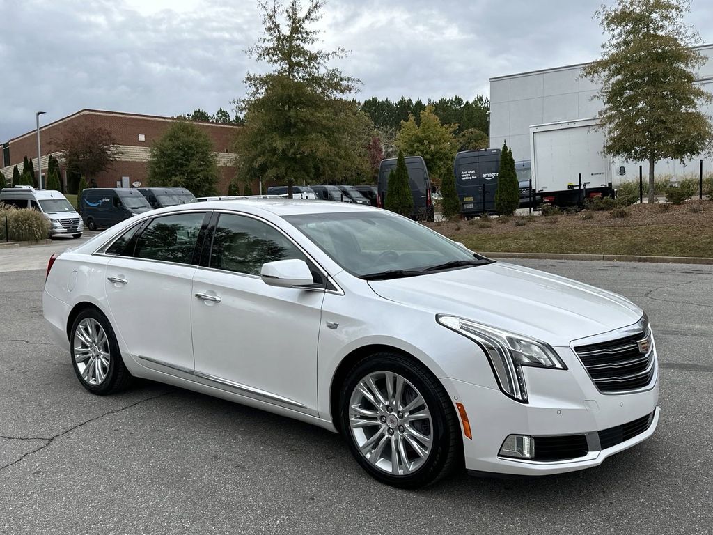 2018 Cadillac XTS Luxury 2