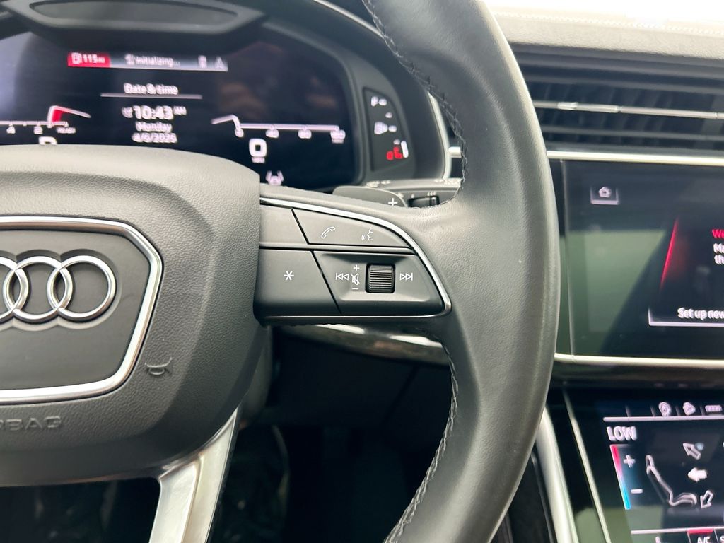 Thumbnail: 2023 Audi Q7 - 12