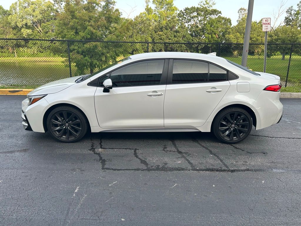 2023 Toyota Corolla SE 2