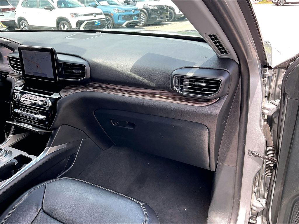 2023 Ford Explorer — photo 12