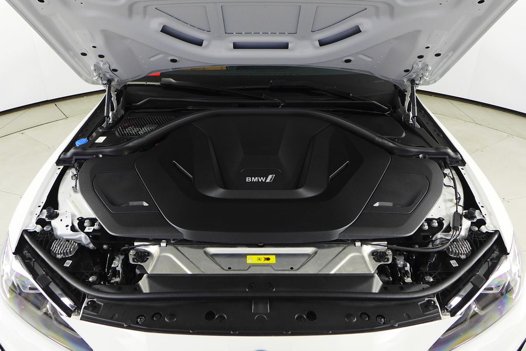 Thumbnail: 2023 BMW i4 - 6