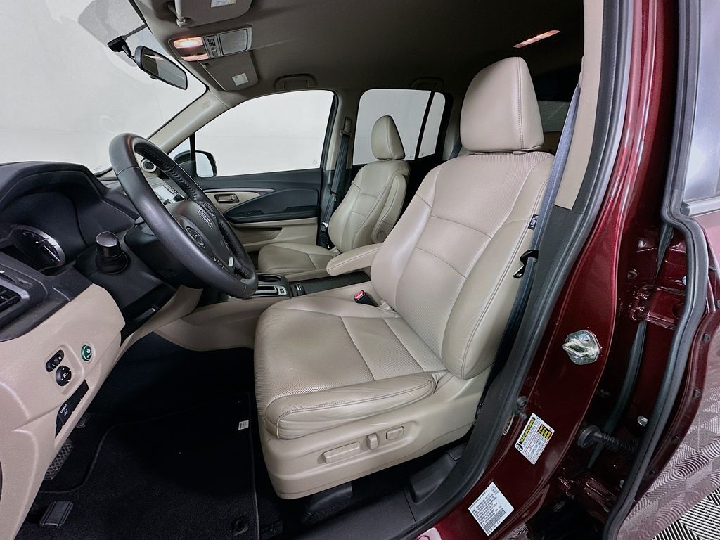 Thumbnail: 2017 Honda Ridgeline - 20