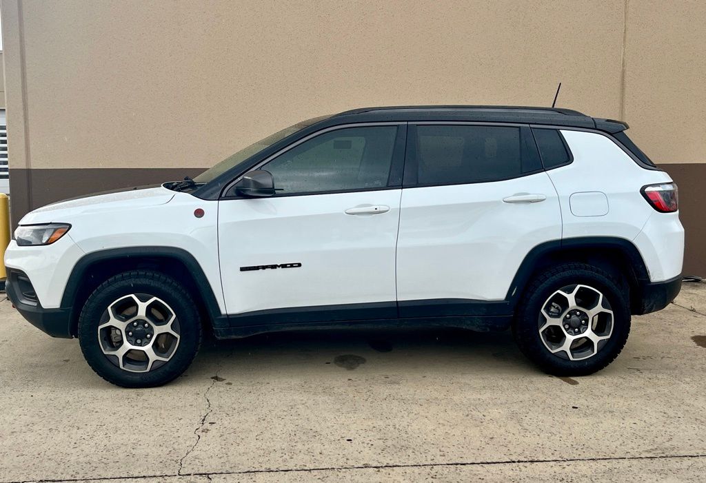 2022 Jeep Compass Trailhawk 2