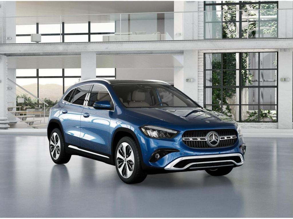 2025 Mercedes-Benz GLA 250 4MATIC 10