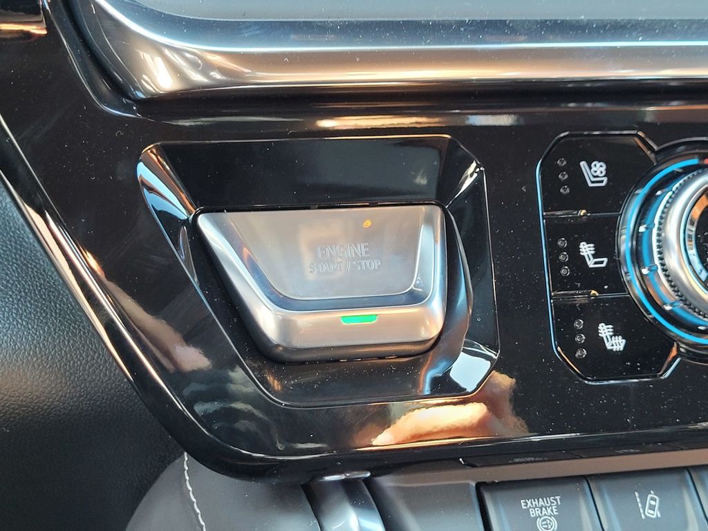 New 2026 White GMC Denali Ultimate image 18