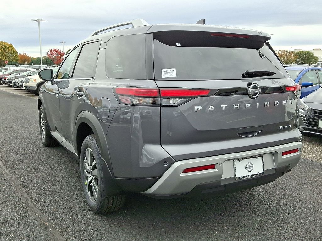 Thumbnail: 2025 Nissan Pathfinder - 4