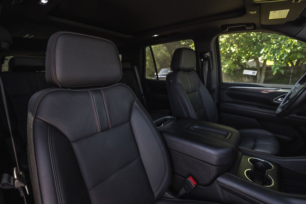 2022 Chevrolet Tahoe RST thumbnail 25