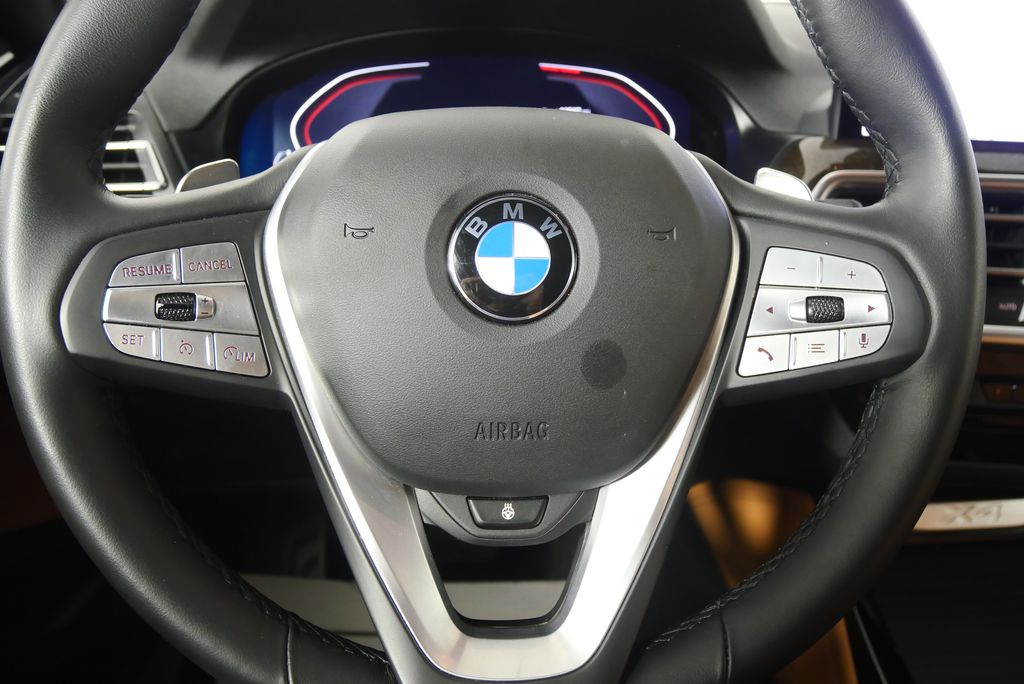 Thumbnail: 2023 BMW X4 - 21