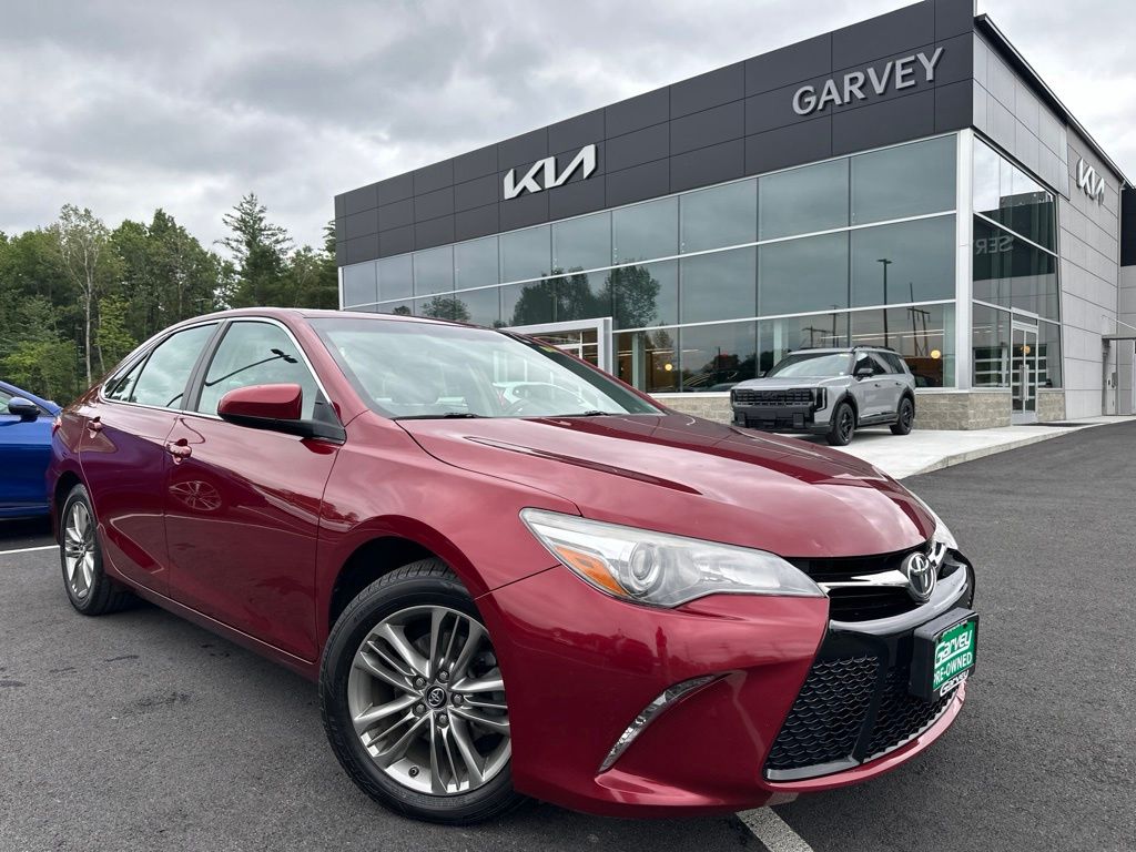 2017 Toyota Camry SE