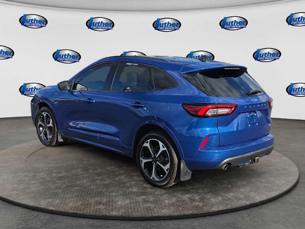 2023 Ford Escape ST-Line Select Blue at Honda North