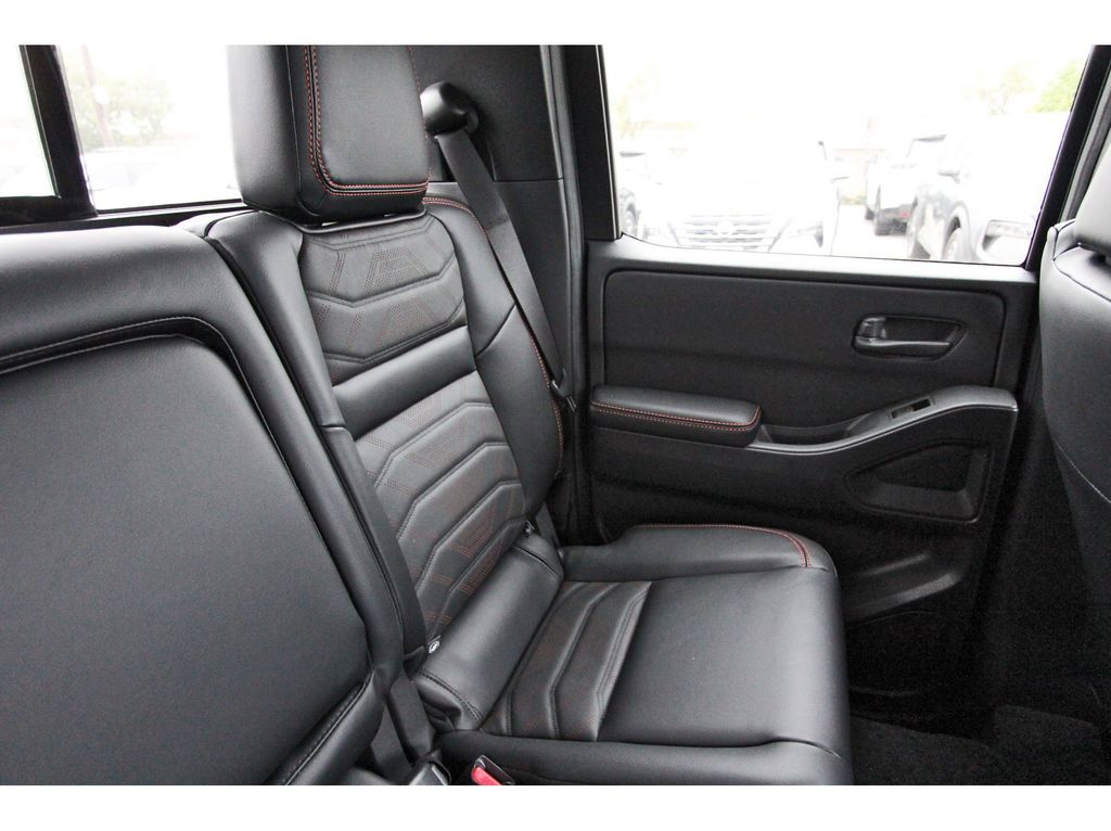 2026 Nissan Frontier PRO-X - 9
